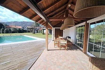 Sleeps 8 Pool Air Con Wifi Villa Lesa